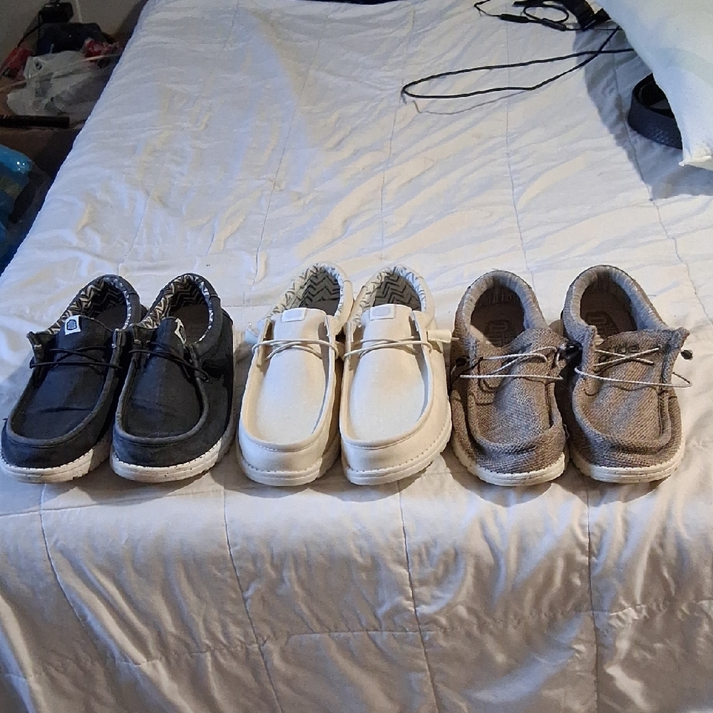 3 Pairs Of Mens Hey Dudes Size 11